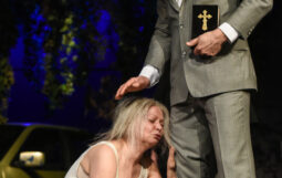 Obraz Główny: Spektakl „Balladyna” w reżyserii Jacka Bały.
Fot. Roman Jocher
