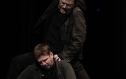 Obraz Główny: Grzegorz Wolf w spektaklu „Dziady” Adama Mickiewicza w reżyserii Krzysztofa Babickiego
Fot. Roman Jocher
