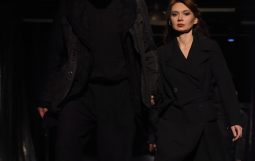 Obraz Główny: Grzegorz Wolf w spektaklu „Dziady” Adama Mickiewicza w reżyserii Krzysztofa Babickiego
Fot. Roman Jocher
