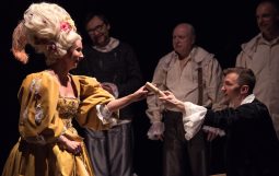 Obraz Główny: Monika Babicka w spektaklu „Trzej muszkieterowie” Marty Guśniowskiej w reżyserii Rafała Szumskiego
 Fot. Roman Jocher
