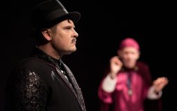 Obraz Główny: Szymon Sędrowski w spektaklu „Trzej muszkieterowie” Marty Guśniowskiej w reżyserii Rafała Szumskiego
 Fot. Roman Jocher
