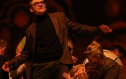 Obraz Główny: Grzegorz Wolf w spektaklu ,,Czarodziejska góra’’ Thomasa Manna w reżyserii Jacka Bały