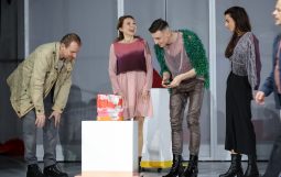 Obraz Główny: Marta Kadłub w spektaklu 