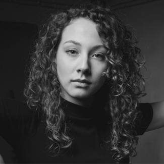 Julia Stężewska jako Pani z książką/ Matka Felicji