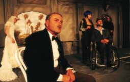 Obraz Główny: Andrzej Richter jako Eugeniusz, Tango, 1999, foto Ewa Grabowska - Sadłowska