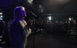 Obraz Główny: Zdenka Pszczołowska po premierze 