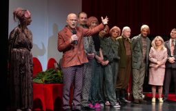 Obraz Główny: Jubileusze 35-lecia pracy artystycznej Elżbiety Mrozińskiej i Bogdana Smagackiego fot. Roman Jocher