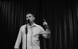 Obraz Główny: Slam poetycki 11.06.2025 r. fot. Antoni Bandzior