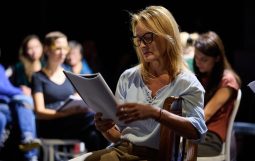Obraz Główny: Olga Maciupa ,,Paraskewa'' reż. Ewa Platt fot. Piotr Pędziszewski