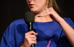 Obraz Główny: Klaudia Gębska, reżyserka sztuki 