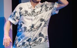 Obraz Główny: Artur Pałyga ,,Gdynia. Fordewind’’ reżyseria: Daria Kopiec fot. Piotr Pędziszewski